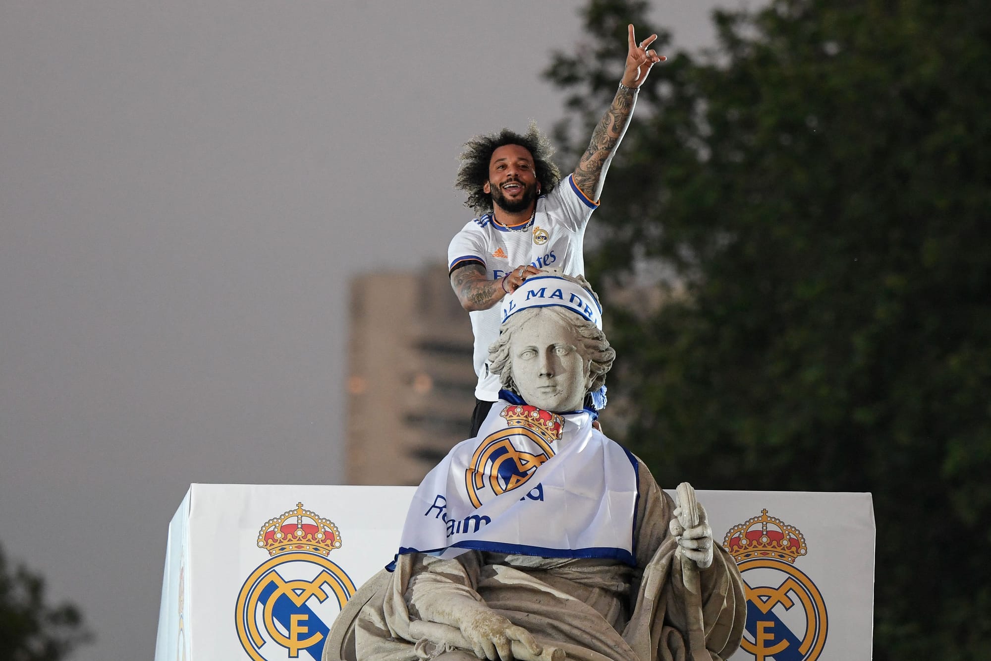 和自豪感 和自豪感