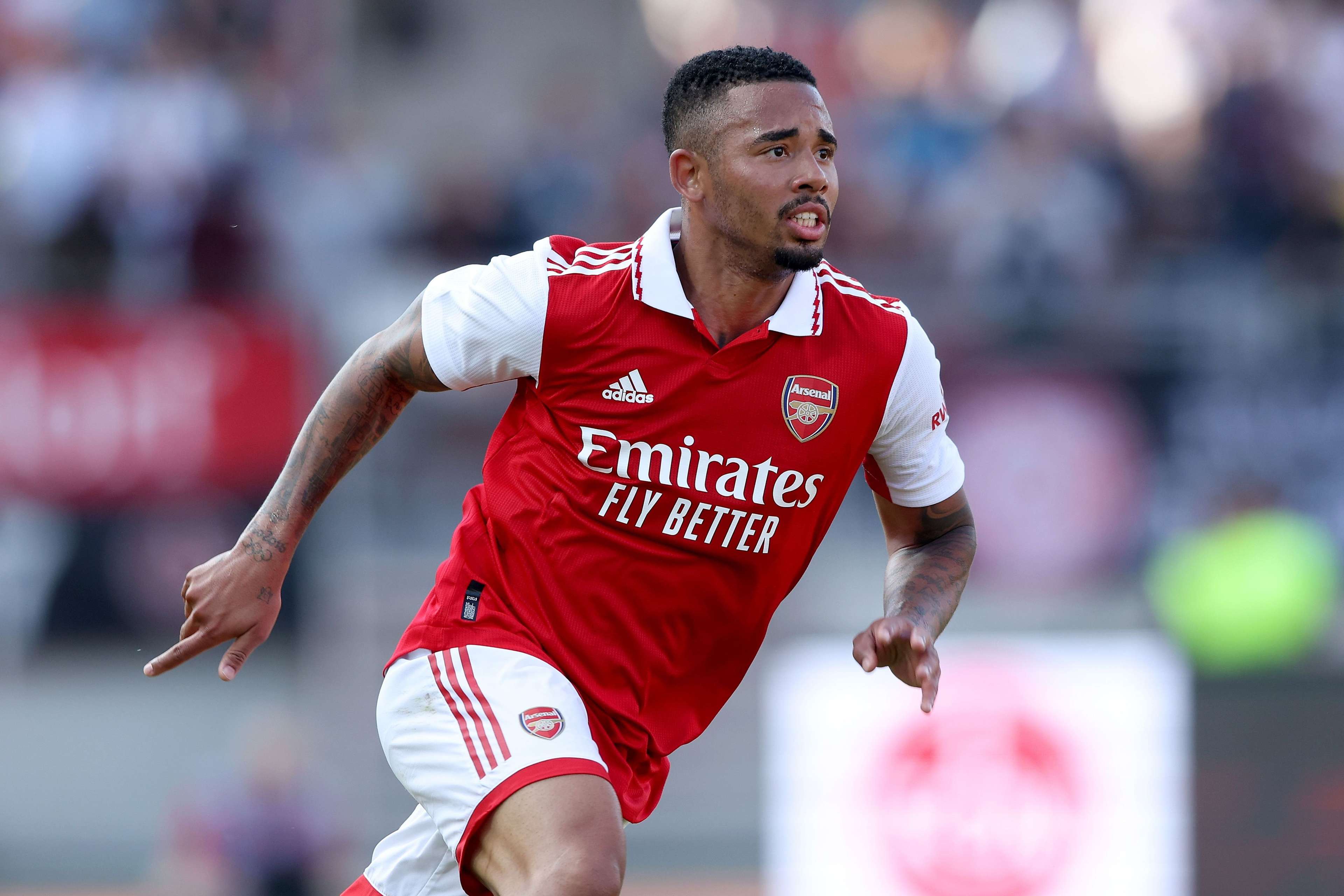 映了他在面 映了他在面